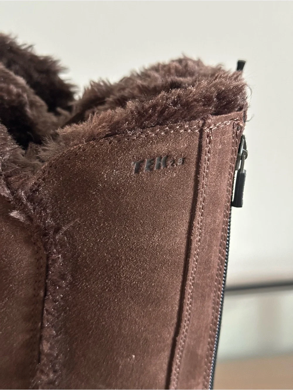 L.L.Bean Vibram Arctic Grip Chocolate Brown Suede Boots PrimaLoft Waterproof